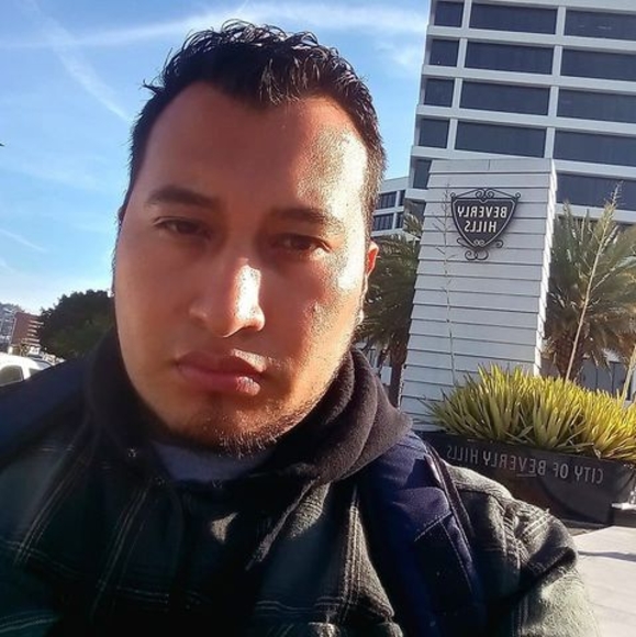 Meet your Posher, Brayan sneider - Picture 1 of 1